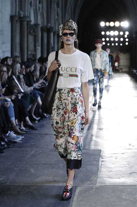 gonna gucci sfilata